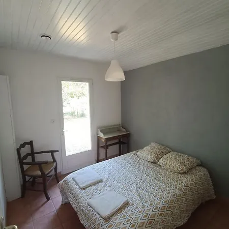 בית נופש Maison Dans Le Centre De מסאנז'